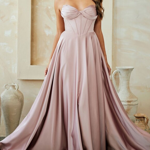 Bellami - Picture 1 of 6